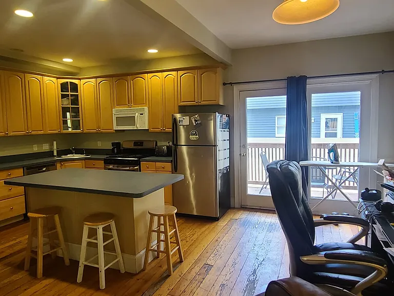 8 1/2 O St #1 — Photo 10