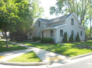 902 Center St, Union Grove, WI 53182