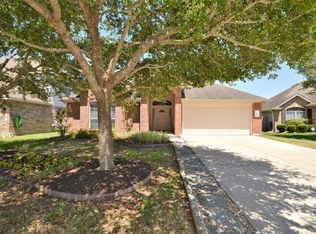 3006 Amber Sky Ln, Dickinson, TX 77539