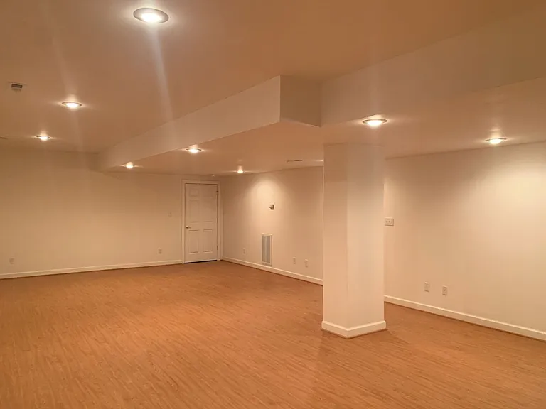 101 Westbury — Photo 21