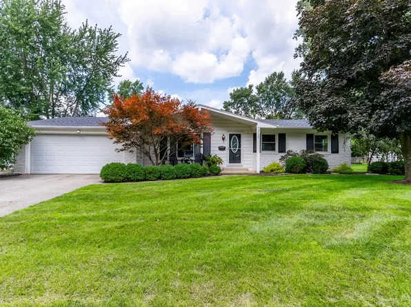 2727 Roscommon Dr, Fort Wayne, IN 46805