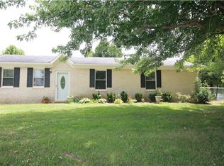 100 Bandywood Dr, Columbia, TN 38401