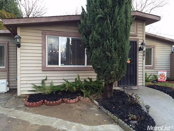 3rd image of 881 Fairway Dr