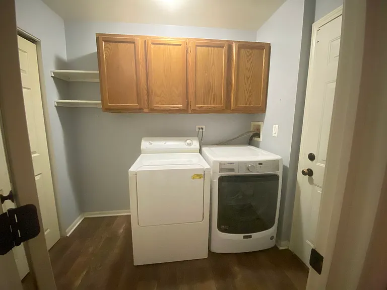 1213 Pennsbury Ln — Photo 12