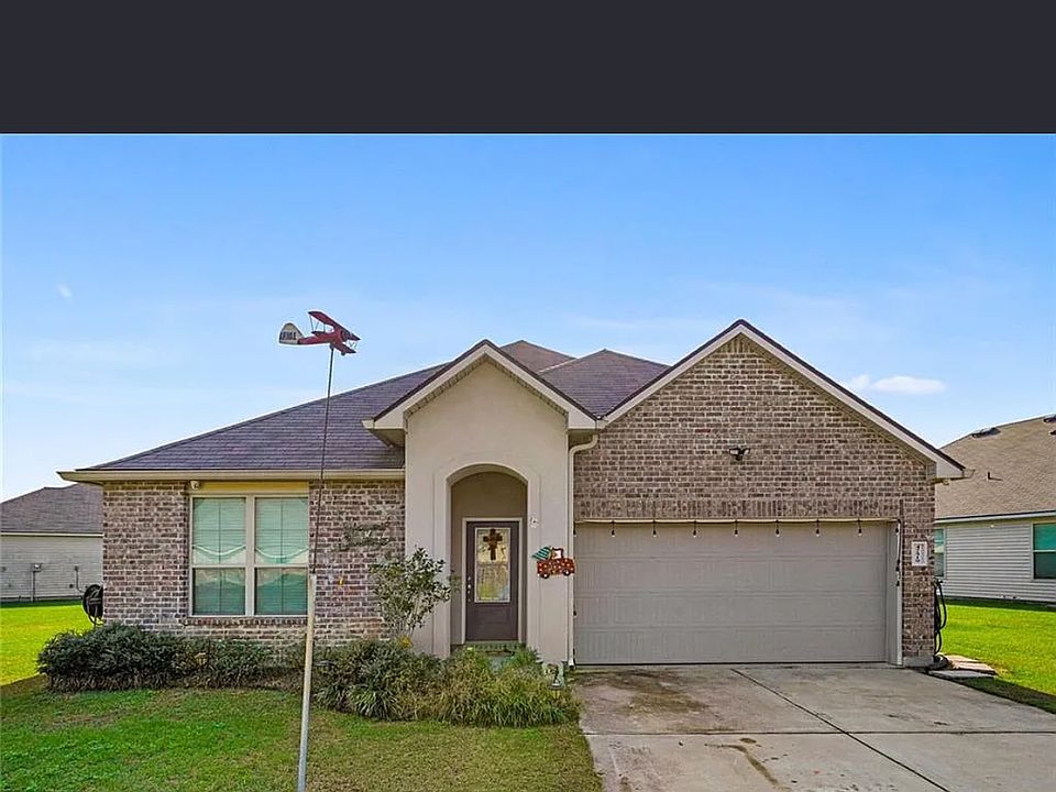 1st image of 47519 Cathy Ln