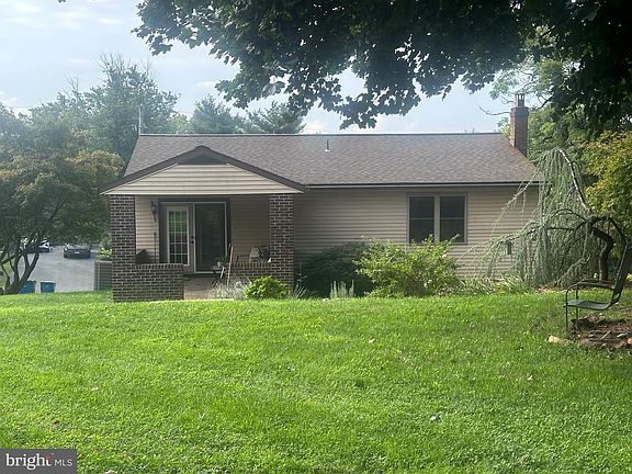 3rd image of 1751 Stone Mill Dr