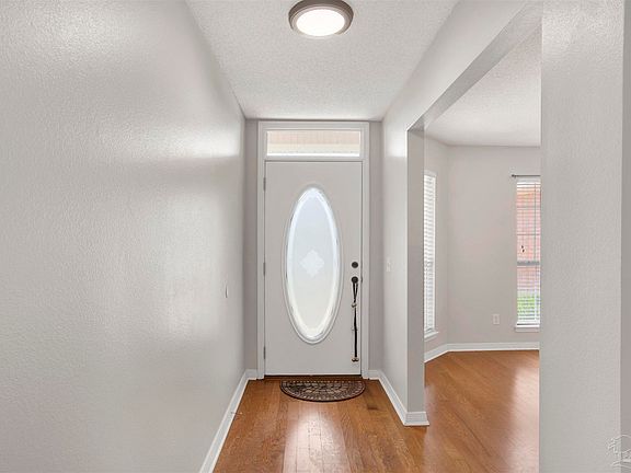 3rd image of 128 Gunwale Rd