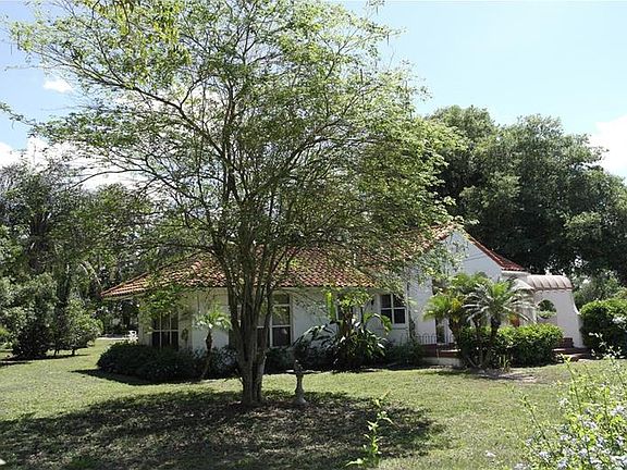 2nd image of 315 W Graham Park Dr