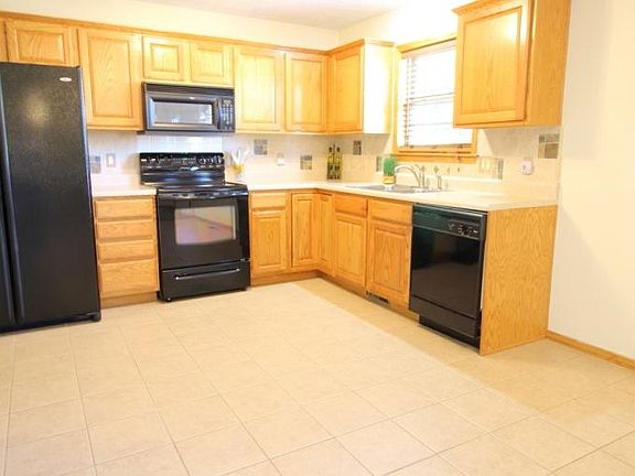All kitchen appliances included