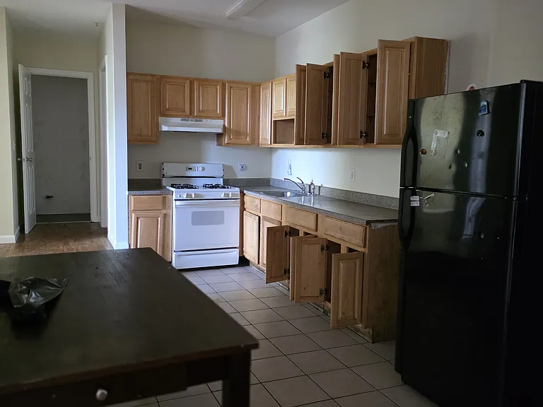 419 Park Ave #202 — Photo 8