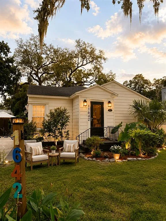 4 bed, 3.0 bath, 1435 sqft, $3,495 — Photo 1