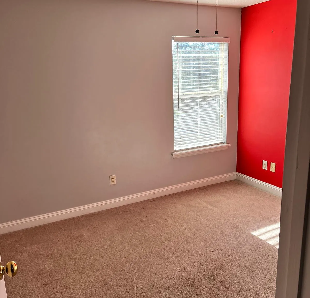4 bed, 2144 sqft, $2,500 — Photo 3