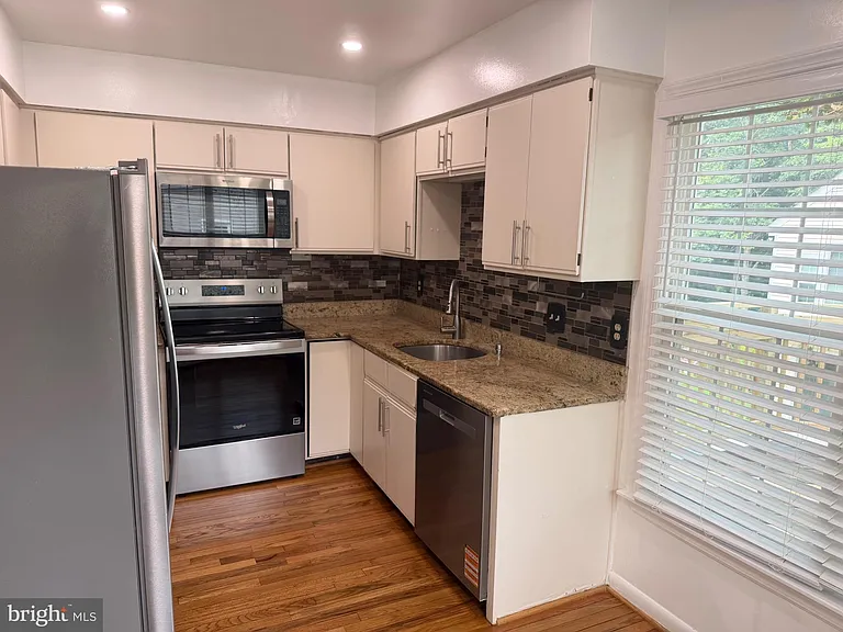 12224 Dapple Gray Ct — Photo 11