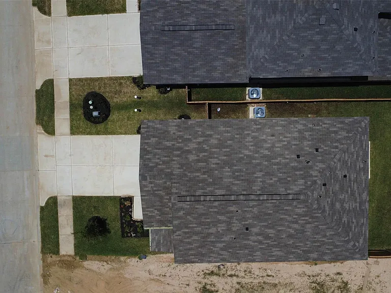 7757 Bergamot Cir — Photo 18