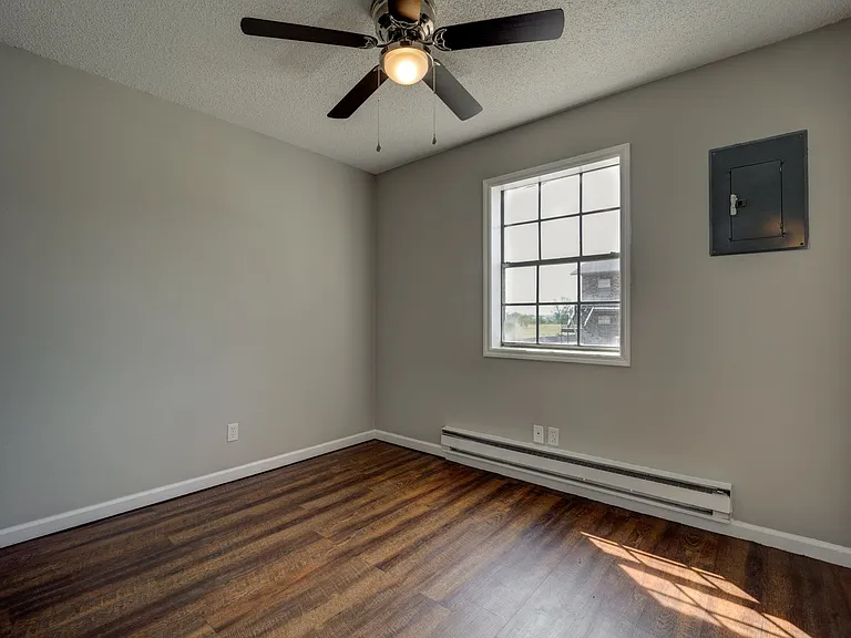 Mill Creek Apartments — Photo 39