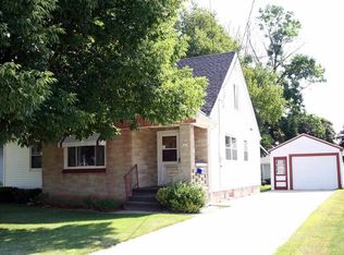 707 S 33rd St, Manitowoc, WI 54220