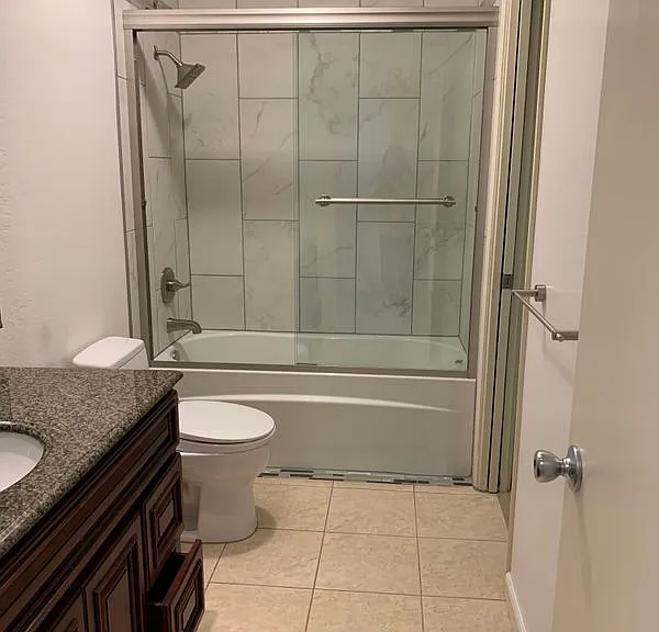 917 Hough Ave #9 — Photo 36