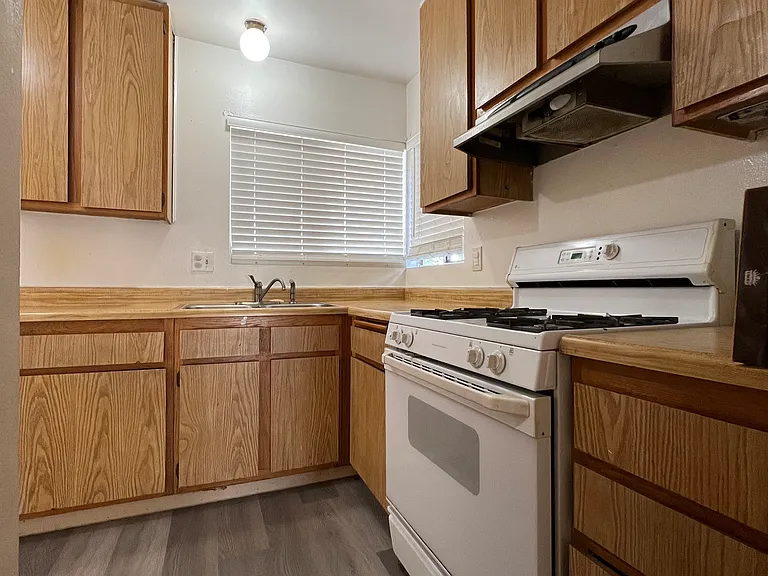 519 S Soboba Dr — Photo 6