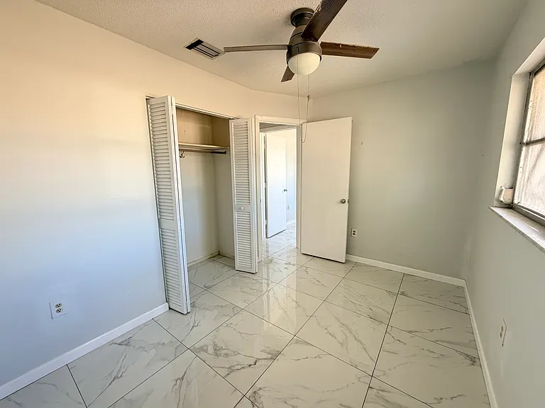 1365 Alton Rd — Photo 6