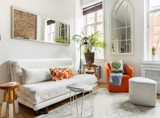 405 W 21st St APT 2F, Manhattan, NY 10011