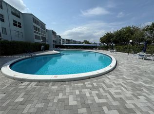 7610 NW 18th St APT 405, Margate, FL 33063