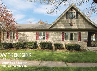 803 S Division St, Flora, IN 46929