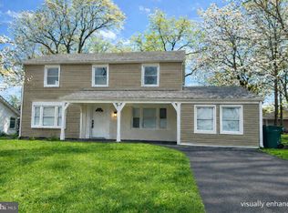 61 Babbitt Ln, Willingboro, NJ 08046