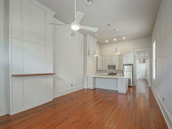 3rd image of 318 N White St #318