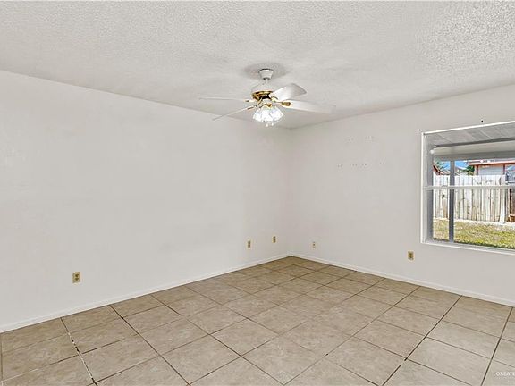 4th image of 3528 La Vista Ave