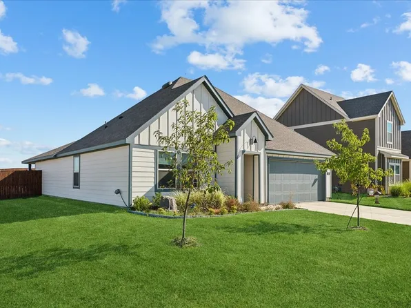 710 Primrose Ln, Pilot Pt, TX 76258