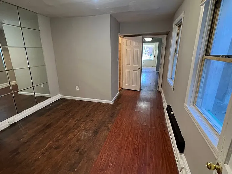 3056 Richmond St — Photo 12