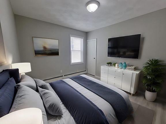 Bedroom 1 (virtually staged)