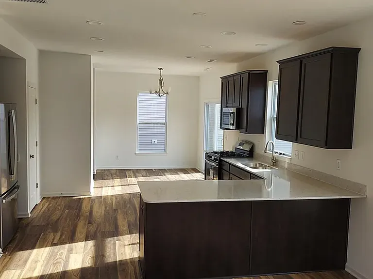 6877 Ferguson Dr — Photo 4