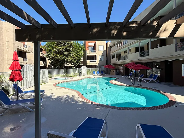 7826 Topanga Canyon Blvd #226 — Photo 35