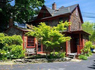 300 Broadway St #Sfh, Newport, RI 02840