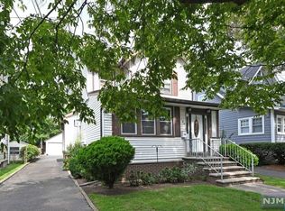 108 6th St, Ridgefield Park, NJ 07660