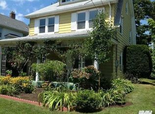 123 Reid Ave, Port Washington, NY 11050