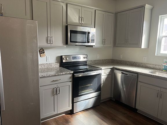 3rd image of 207 Zeigler Dr