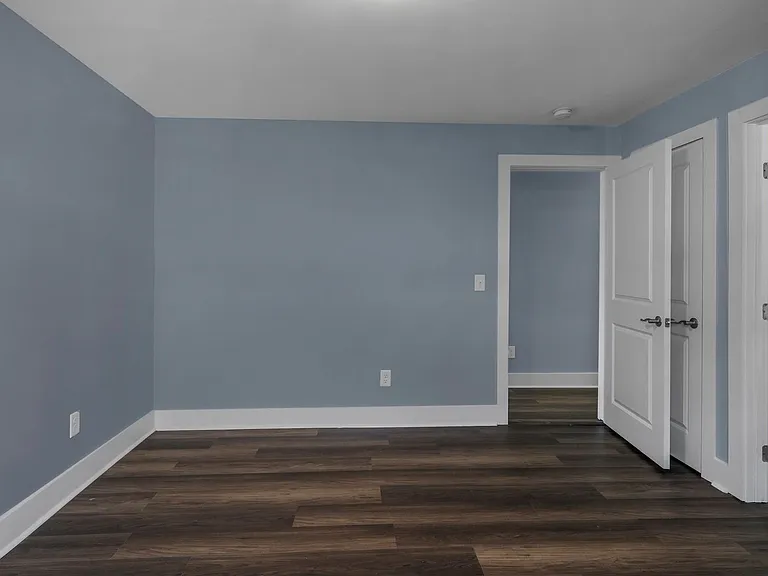 1612 Knowles St — Photo 7