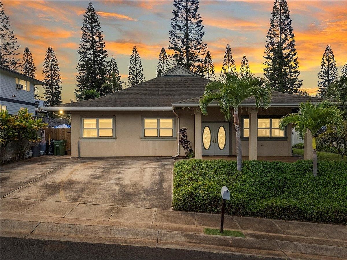 2874 Ualani Pl