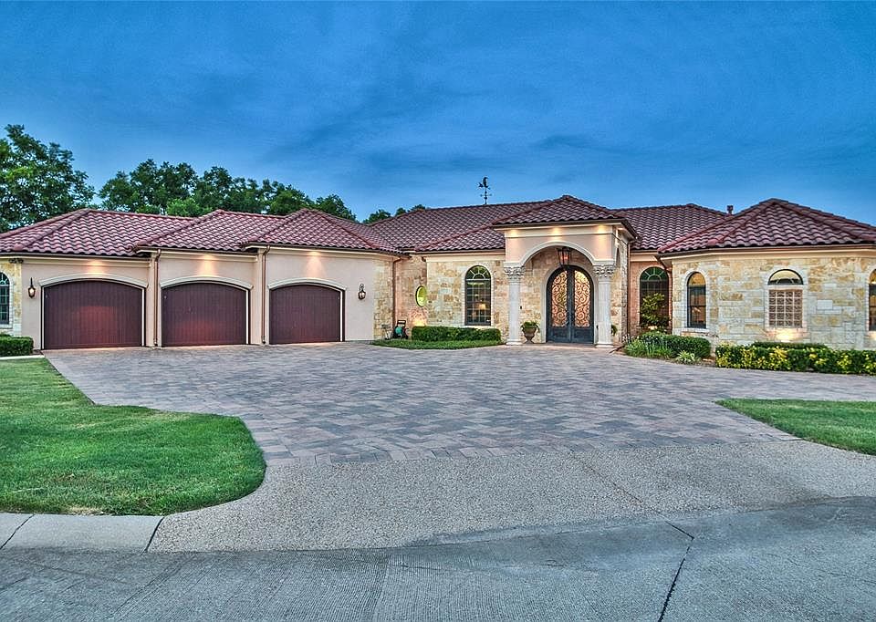 1st image of 1000 Catalina Bay Blvd