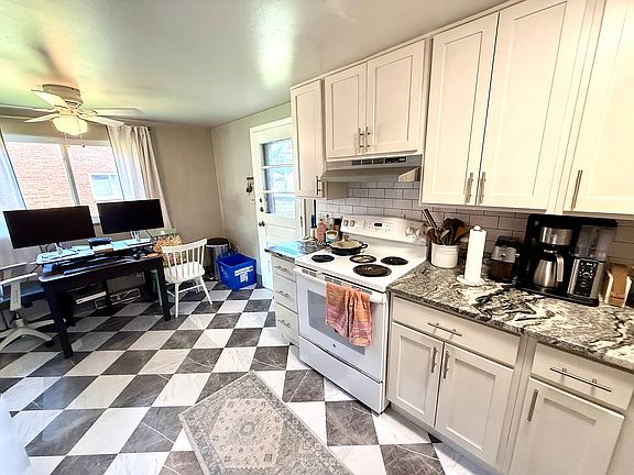 2nd image of 932 Woodhill Dr