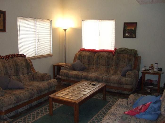 2nd image of 1712 Vail Pl SE