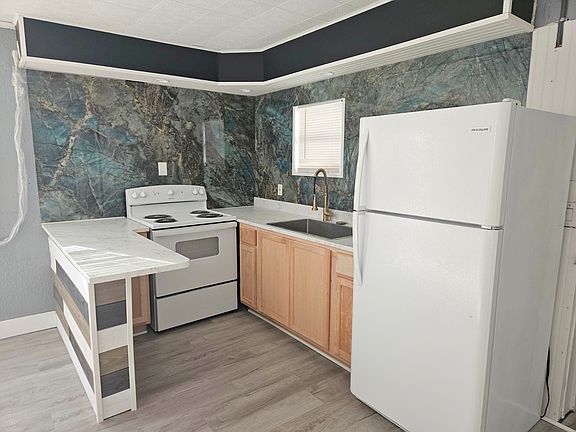 4th image of 8215 Stoner Rd #840