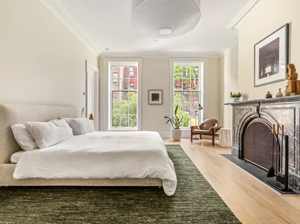 60 West 9th Street image 10 of 21