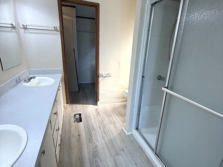105 Kelsey Pkwy — Photo 8