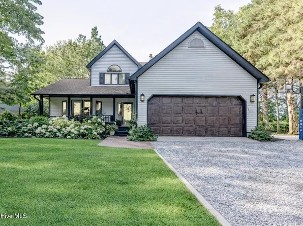 103 Cobblestone Court, West End, NC 27376