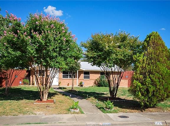 2nd image of 1724 Judy Dr