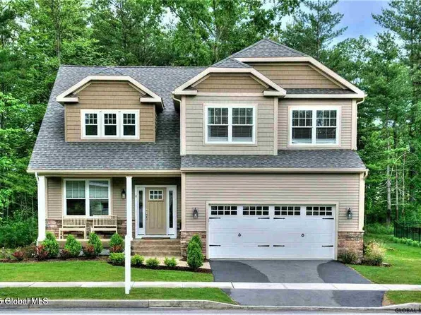 8 Katie Lane, Saratoga Springs, NY 12866