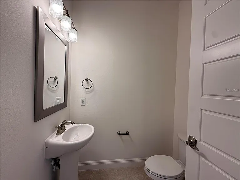 13641 Larkton Ln — Photo 20
